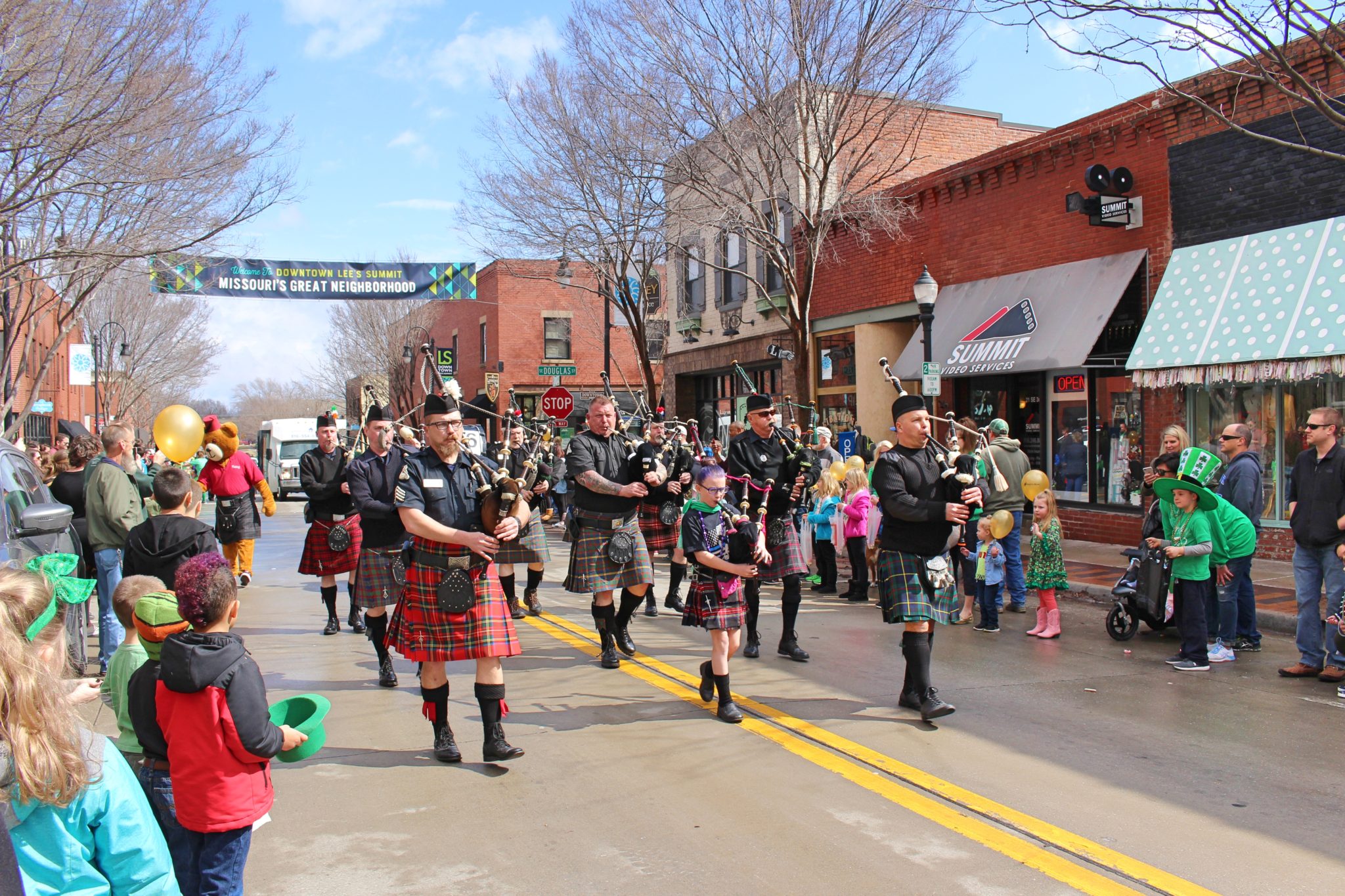 Emerald Isle Parade will float through Downtown Lee’s Summit on March